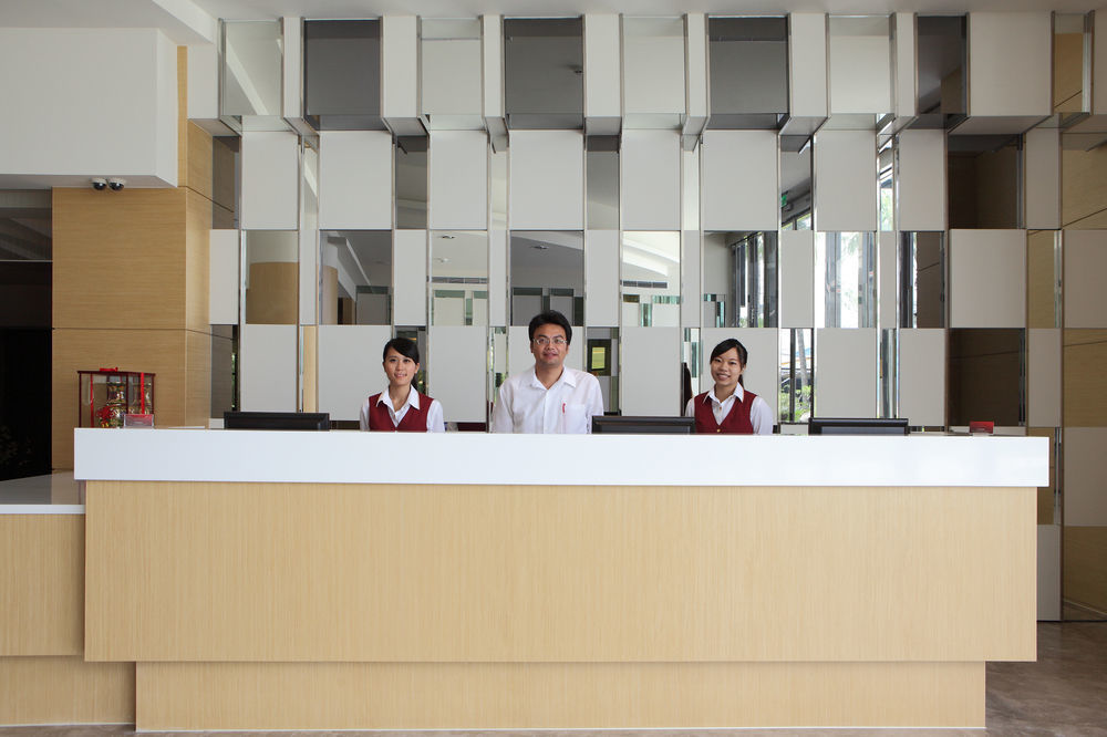 Larchotel Shanhua Exterior photo