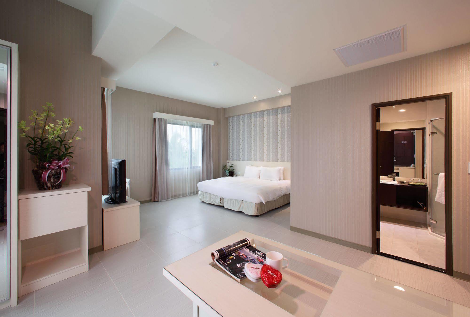 Larchotel Shanhua Exterior photo